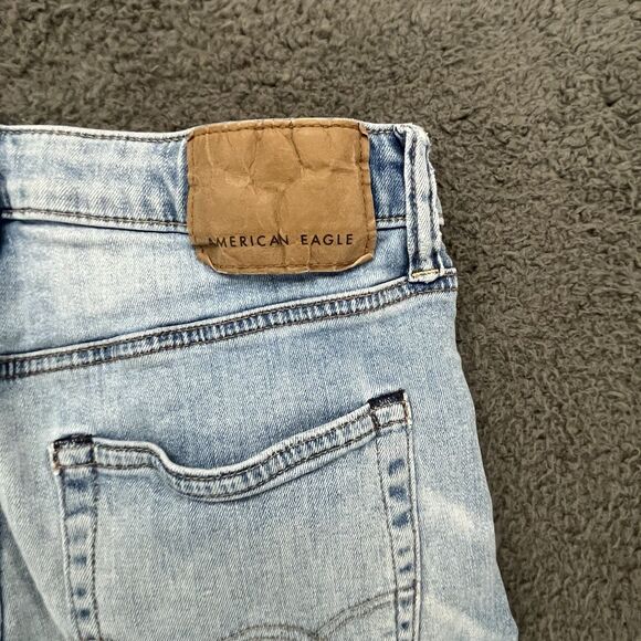 American Eagle Men's 29x30‎ Light Wash Athletic Fit Airflex+ Blue Denim Jeans - Picture 4 of 8